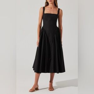 Vinya Cotton Dress
ASTR the Label